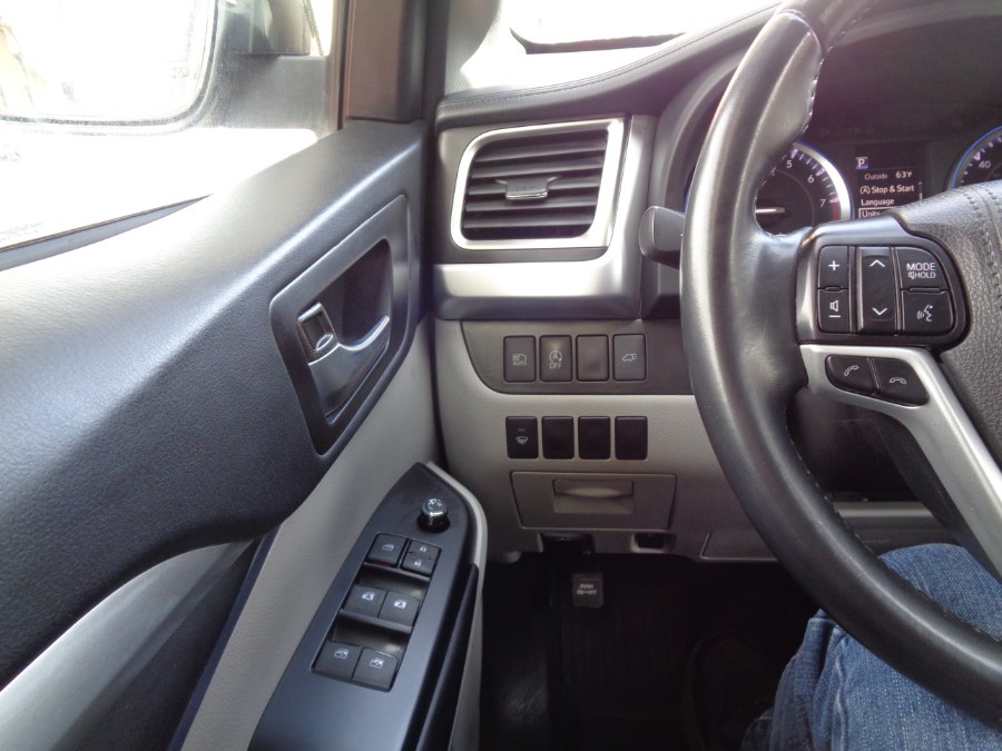Used Toyota Highlander AWD XLE 2019 | Top Speed Motors LLC. Jamaica, New York Used Toyota Highlander AWD XLE 2019 | Top Speed Motors LLC. Jamaica, New York