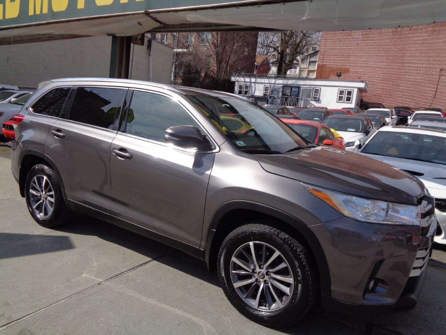Used Toyota Highlander AWD XLE 2019 | Top Speed Motors LLC. Jamaica, New York Used Toyota Highlander AWD XLE 2019 | Top Speed Motors LLC. Jamaica, New York
