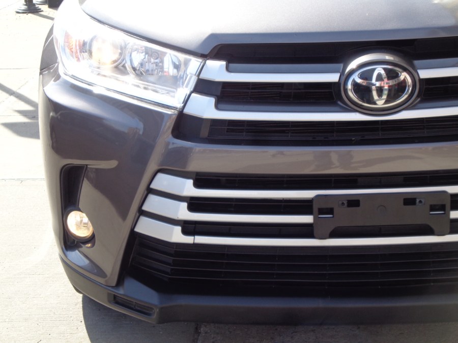 Used Toyota Highlander AWD XLE 2019 | Top Speed Motors LLC. Jamaica, New York Used Toyota Highlander AWD XLE 2019 | Top Speed Motors LLC. Jamaica, New York