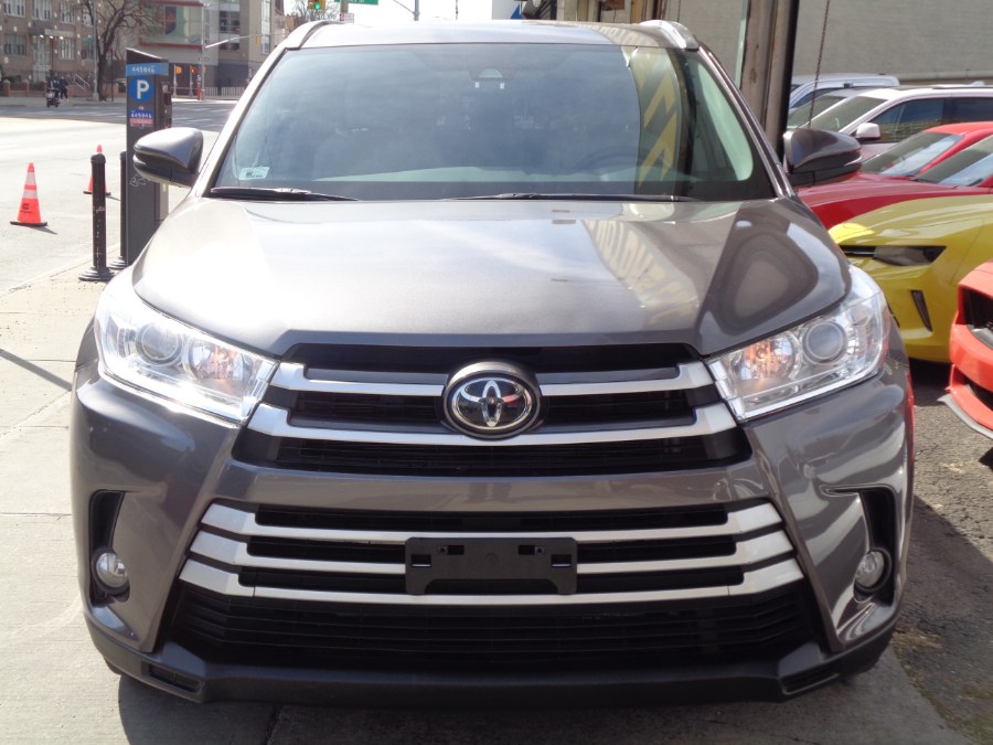 Used Toyota Highlander AWD XLE 2019 | Top Speed Motors LLC. Jamaica, New York Used Toyota Highlander AWD XLE 2019 | Top Speed Motors LLC. Jamaica, New York