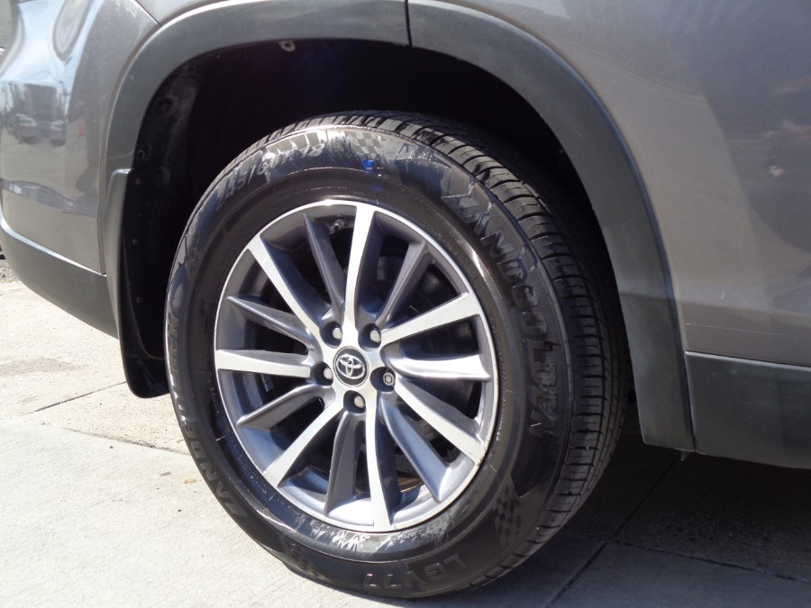 Used Toyota Highlander AWD XLE 2019 | Top Speed Motors LLC. Jamaica, New York Used Toyota Highlander AWD XLE 2019 | Top Speed Motors LLC. Jamaica, New York