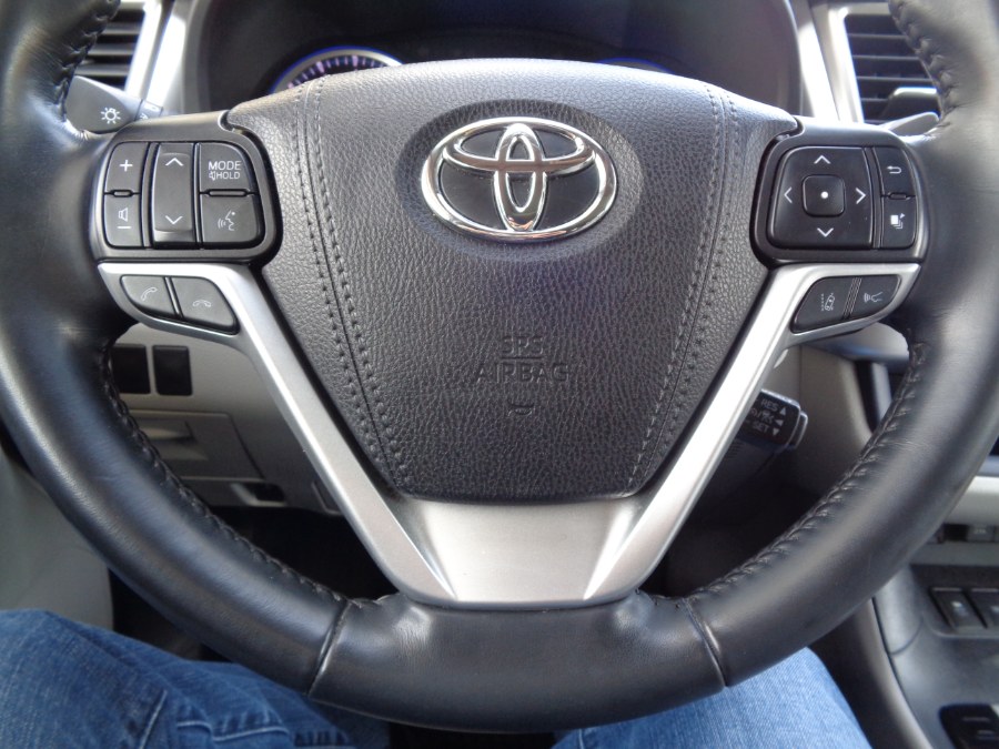 Used Toyota Highlander AWD XLE 2019 | Top Speed Motors LLC. Jamaica, New York Used Toyota Highlander AWD XLE 2019 | Top Speed Motors LLC. Jamaica, New York