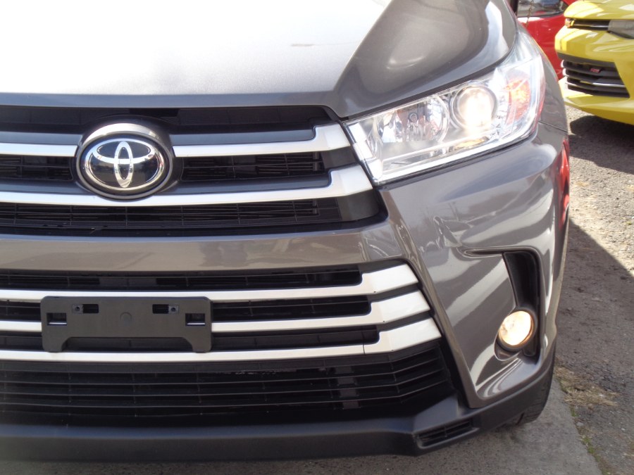 Used Toyota Highlander AWD XLE 2019 | Top Speed Motors LLC. Jamaica, New York Used Toyota Highlander AWD XLE 2019 | Top Speed Motors LLC. Jamaica, New York