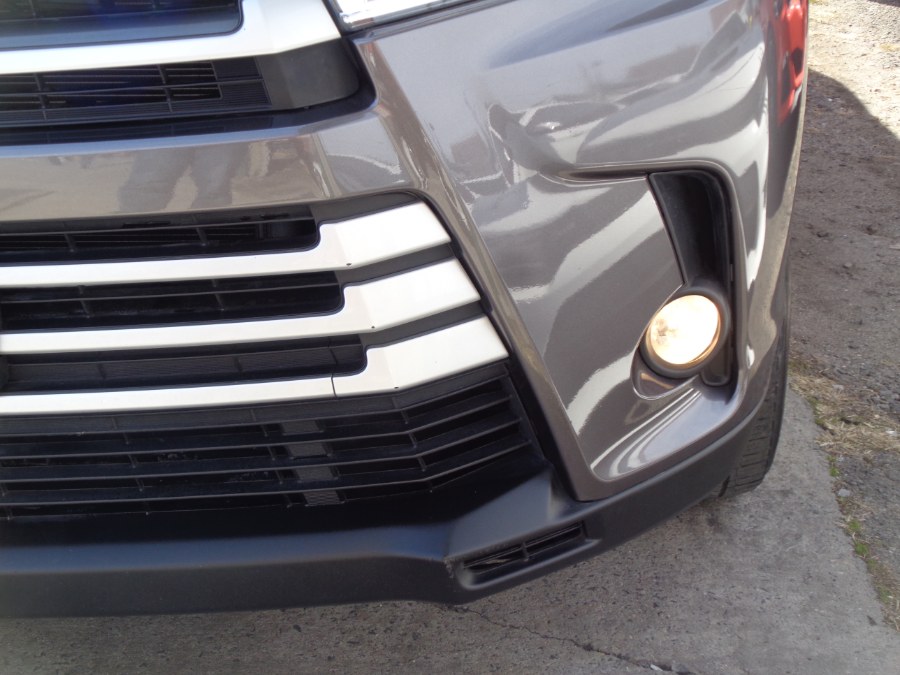 Used Toyota Highlander AWD XLE 2019 | Top Speed Motors LLC. Jamaica, New York Used Toyota Highlander AWD XLE 2019 | Top Speed Motors LLC. Jamaica, New York