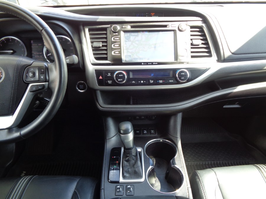 Used Toyota Highlander AWD SE 2018 | Top Speed Motors LLC. Jamaica, New York Used Toyota Highlander AWD SE 2018 | Top Speed Motors LLC. Jamaica, New York