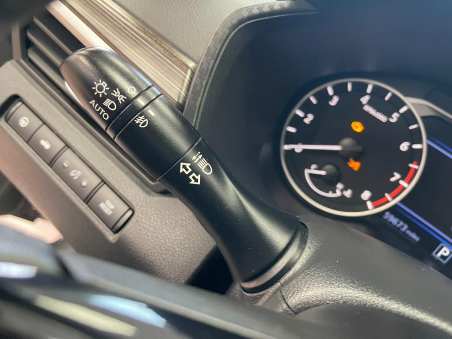 Used Nissan Altima 2.5 SL Sedan 2020 | Power Motors East. Massapequa Park, New York Used Nissan Altima 2.5 SL Sedan 2020 | Power Motors East. Massapequa Park, New York