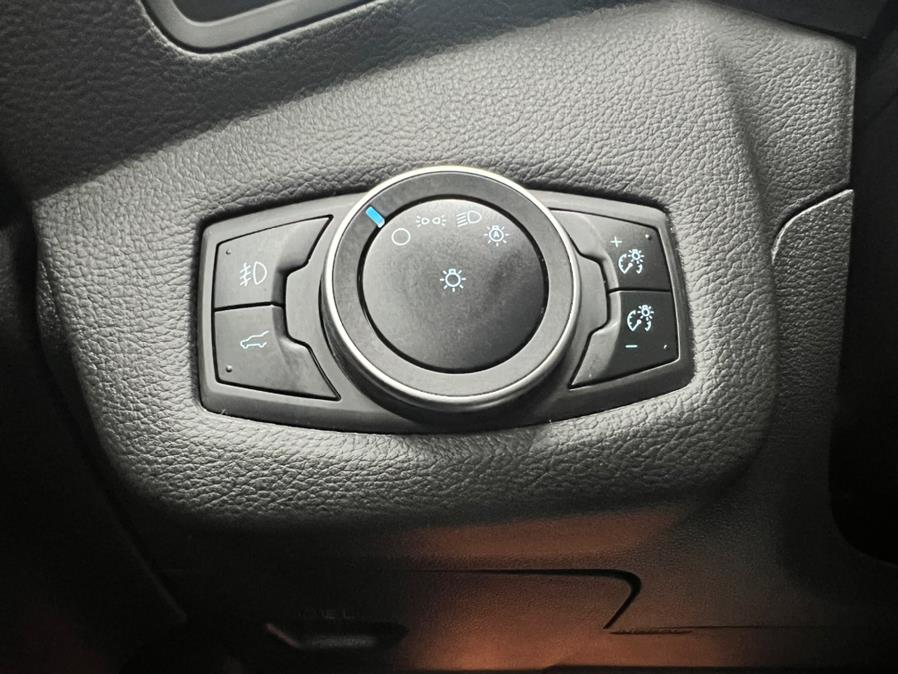 Used Ford Escape SE 4WD 2018 | Power Motors East. Massapequa Park, New York Used Ford Escape SE 4WD 2018 | Power Motors East. Massapequa Park, New York