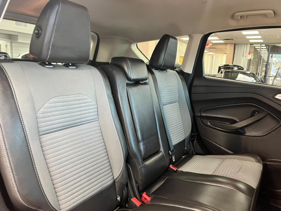 Used Ford Escape SE 4WD 2018 | Power Motors East. Massapequa Park, New York Used Ford Escape SE 4WD 2018 | Power Motors East. Massapequa Park, New York