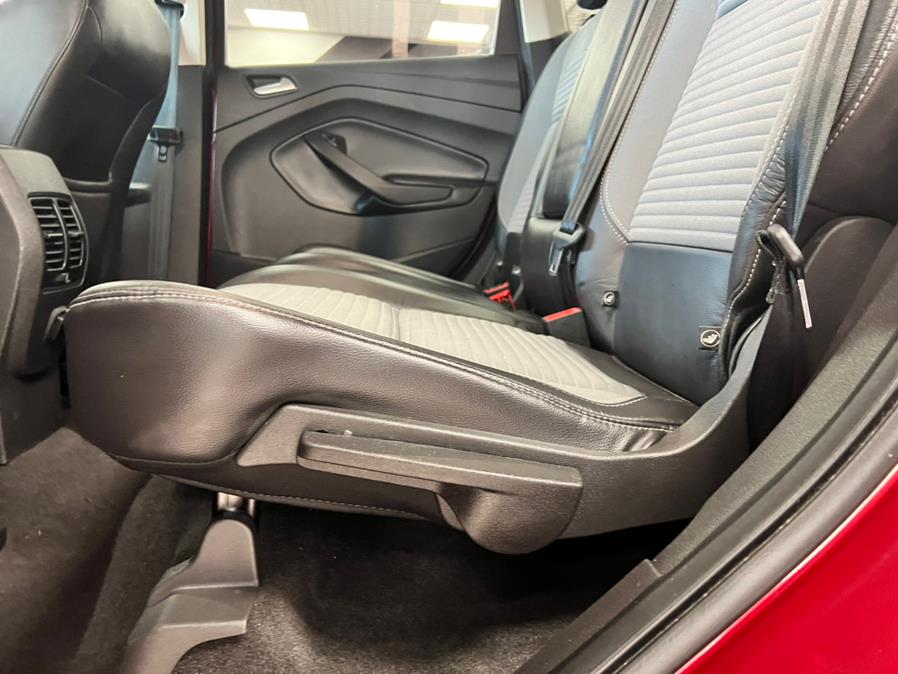 Used Ford Escape SE 4WD 2018 | Power Motors East. Massapequa Park, New York Used Ford Escape SE 4WD 2018 | Power Motors East. Massapequa Park, New York