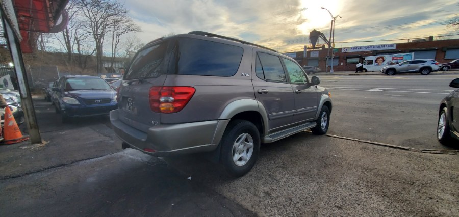 Used Toyota Sequoia 4dr SR5 (SE) 2002 | Rubber Bros Auto World. Brooklyn, New York Used Toyota Sequoia 4dr SR5 (SE) 2002 | Rubber Bros Auto World. Brooklyn, New York