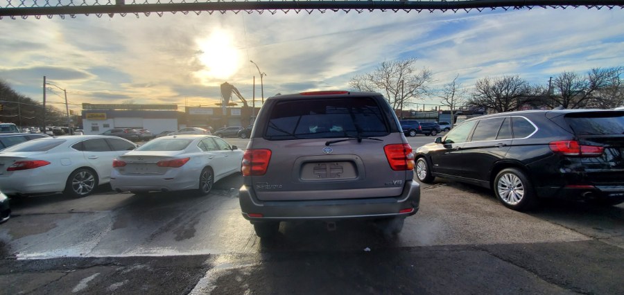 Used Toyota Sequoia 4dr SR5 (SE) 2002 | Rubber Bros Auto World. Brooklyn, New York Used Toyota Sequoia 4dr SR5 (SE) 2002 | Rubber Bros Auto World. Brooklyn, New York