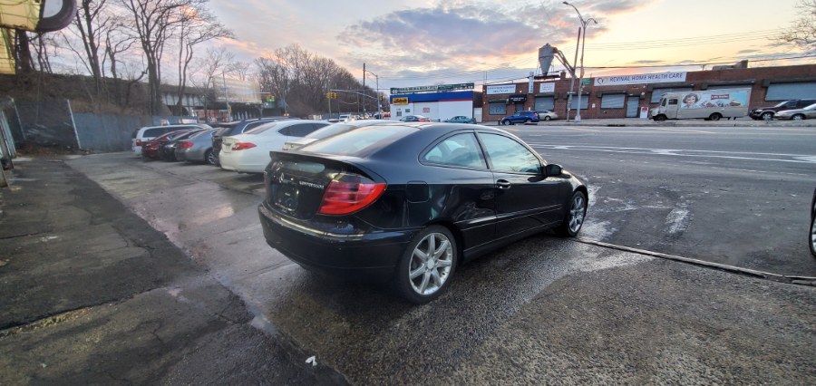 Used Mercedes-Benz C-Class 2dr Sport Cpe 1.8L 2004 | Rubber Bros Auto World. Brooklyn, New York Used Mercedes-Benz C-Class 2dr Sport Cpe 1.8L 2004 | Rubber Bros Auto World. Brooklyn, New York