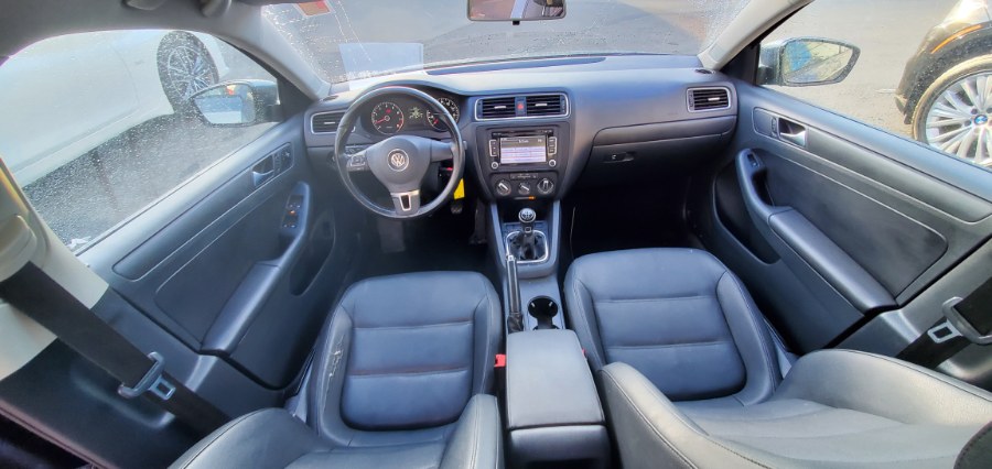 Used Volkswagen Jetta Sedan 4dr Manual SE w/Convenience & Sunroof PZEV 2012 | Rubber Bros Auto World. Brooklyn, New York Used Volkswagen Jetta Sedan 4dr Manual SE w/Convenience & Sunroof PZEV 2012 | Rubber Bros Auto World. Brooklyn, New York