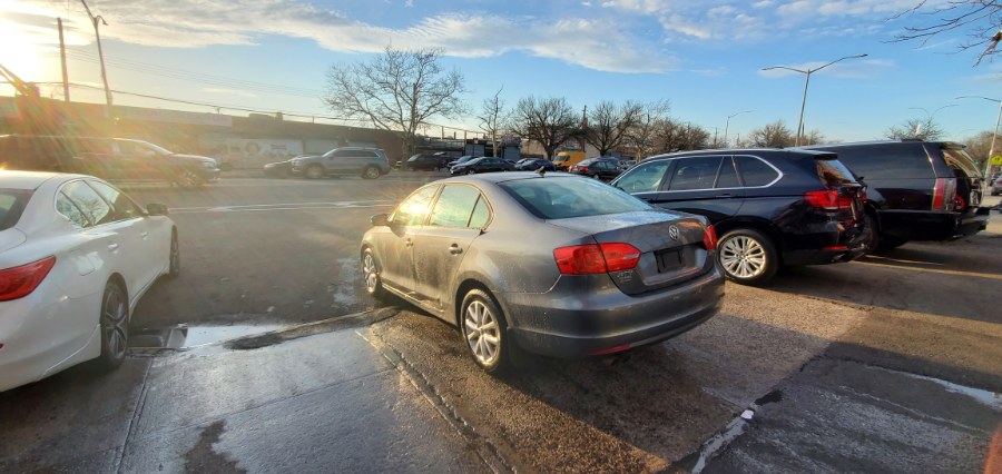 Used Volkswagen Jetta Sedan 4dr Manual SE w/Convenience & Sunroof PZEV 2012 | Rubber Bros Auto World. Brooklyn, New York Used Volkswagen Jetta Sedan 4dr Manual SE w/Convenience & Sunroof PZEV 2012 | Rubber Bros Auto World. Brooklyn, New York