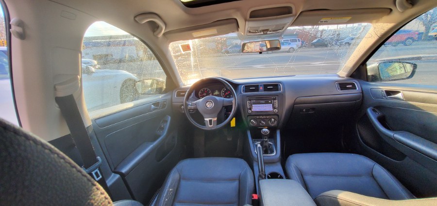 Used Volkswagen Jetta Sedan 4dr Manual SE w/Convenience & Sunroof PZEV 2012 | Rubber Bros Auto World. Brooklyn, New York Used Volkswagen Jetta Sedan 4dr Manual SE w/Convenience & Sunroof PZEV 2012 | Rubber Bros Auto World. Brooklyn, New York