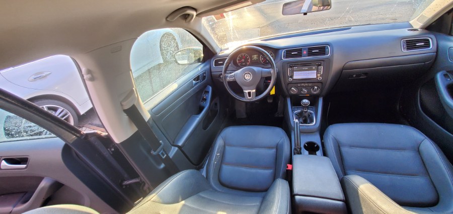 Used Volkswagen Jetta Sedan 4dr Manual SE w/Convenience & Sunroof PZEV 2012 | Rubber Bros Auto World. Brooklyn, New York Used Volkswagen Jetta Sedan 4dr Manual SE w/Convenience & Sunroof PZEV 2012 | Rubber Bros Auto World. Brooklyn, New York