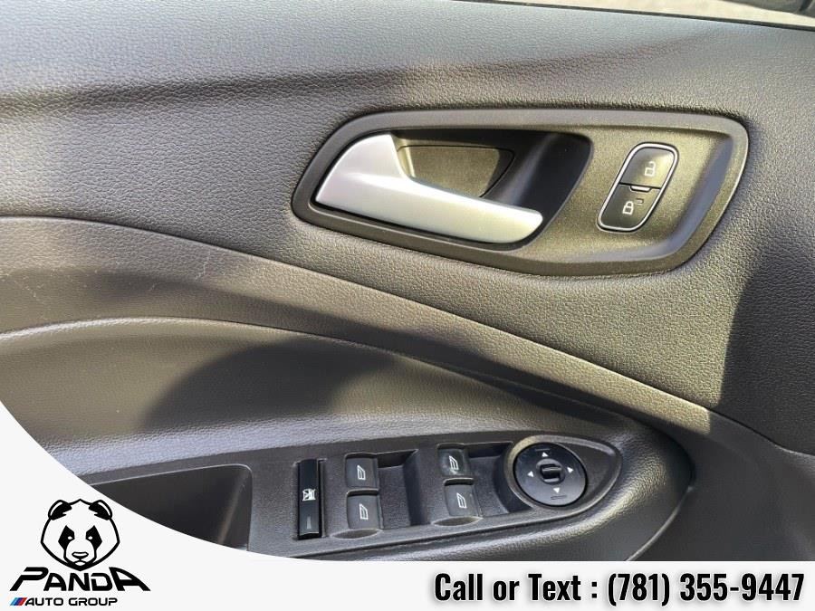Used Ford Escape SE 4WD 2018 | Panda Auto Group. Abington, Massachusetts Used Ford Escape SE 4WD 2018 | Panda Auto Group. Abington, Massachusetts