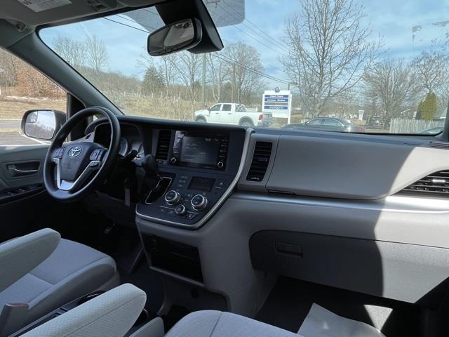 Used Toyota Sienna LE 2020 | Blasius of Danbury. Danbury, Connecticut Used Toyota Sienna LE 2020 | Blasius of Danbury. Danbury, Connecticut