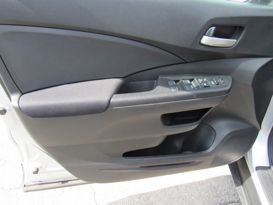 2016 Honda CR-V SE, available for sale in Worcester, Massachusetts | Hilario's Auto Sales Inc.. Worcester, Massachusetts 2016 Honda CR-V SE, available for sale in Worcester, Massachusetts | Hilario's Auto Sales Inc.. Worcester, Massachusetts