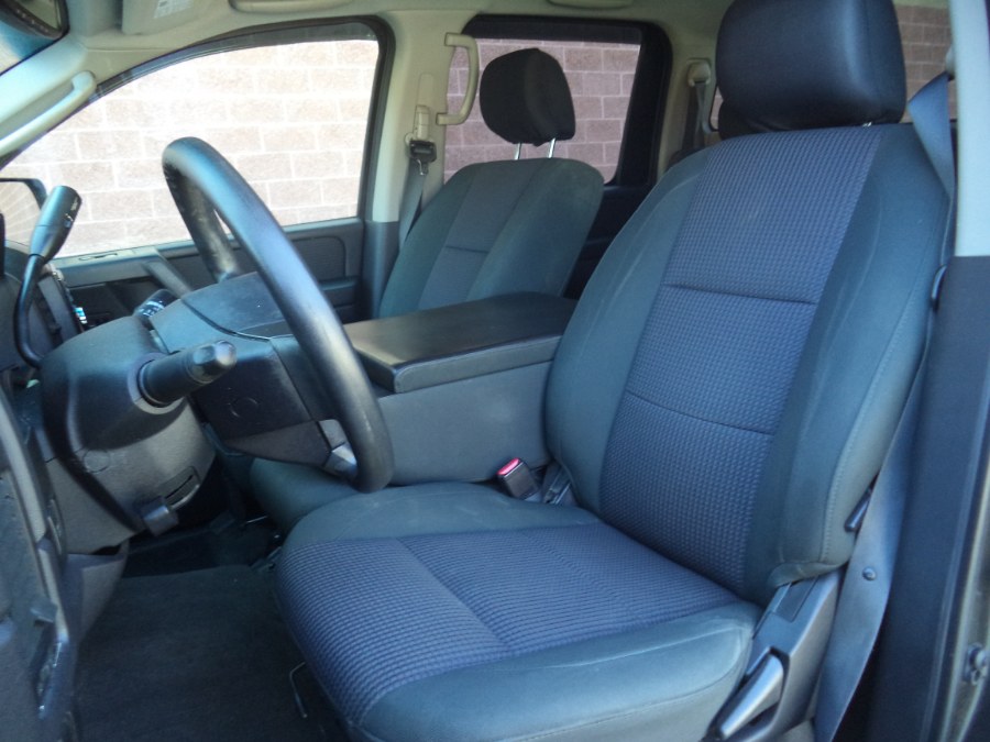 2008 Nissan Titan 4WD Crew Cab SWB SE, available for sale in Berlin, Connecticut | International Motorcars llc. Berlin, Connecticut 2008 Nissan Titan 4WD Crew Cab SWB SE, available for sale in Berlin, Connecticut | International Motorcars llc. Berlin, Connecticut
