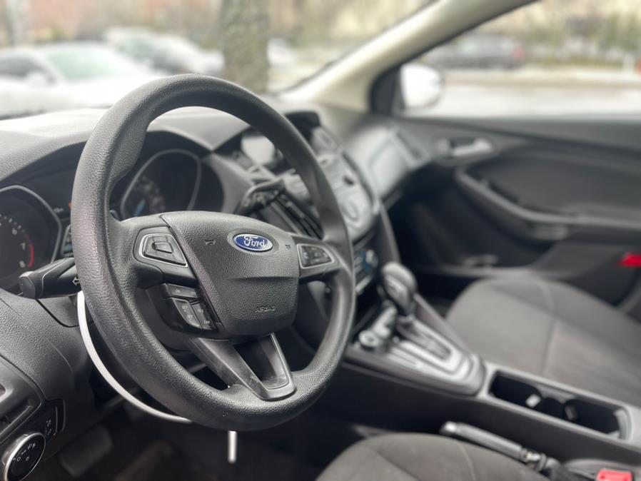 Used Ford Focus SE Sedan 2017 | NYC Automart Inc. Brooklyn, New York Used Ford Focus SE Sedan 2017 | NYC Automart Inc. Brooklyn, New York