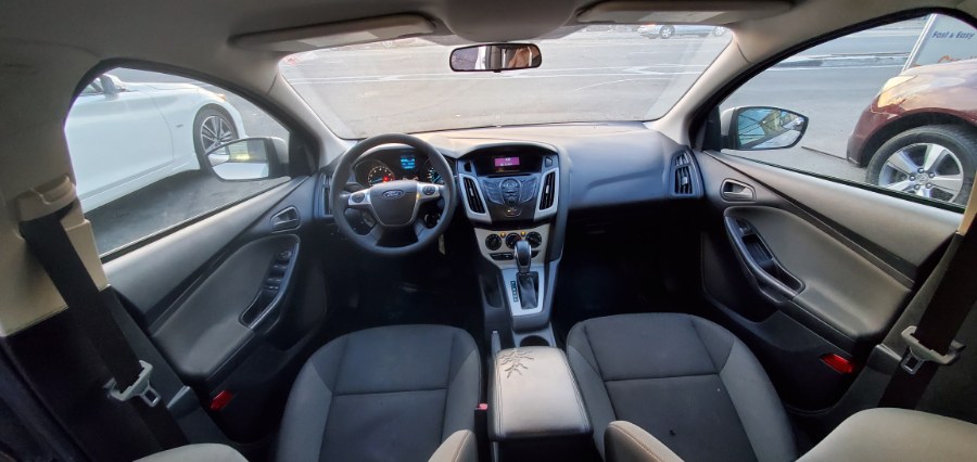 Used Ford Focus 4dr Sdn SE 2012 | Rubber Bros Auto World. Brooklyn, New York Used Ford Focus 4dr Sdn SE 2012 | Rubber Bros Auto World. Brooklyn, New York