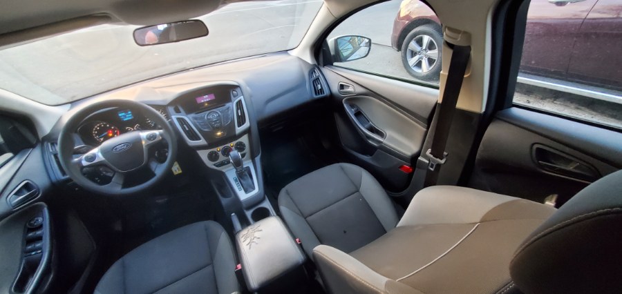 Used Ford Focus 4dr Sdn SE 2012 | Rubber Bros Auto World. Brooklyn, New York Used Ford Focus 4dr Sdn SE 2012 | Rubber Bros Auto World. Brooklyn, New York