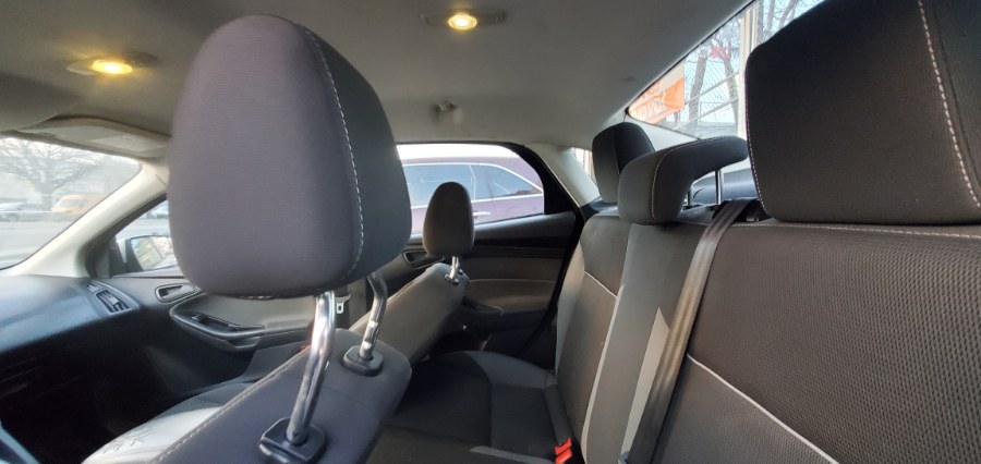 Used Ford Focus 4dr Sdn SE 2012 | Rubber Bros Auto World. Brooklyn, New York Used Ford Focus 4dr Sdn SE 2012 | Rubber Bros Auto World. Brooklyn, New York