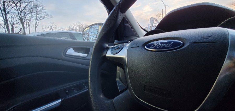Used Ford Escape 4WD 4dr SE 2015 | Rubber Bros Auto World. Brooklyn, New York Used Ford Escape 4WD 4dr SE 2015 | Rubber Bros Auto World. Brooklyn, New York