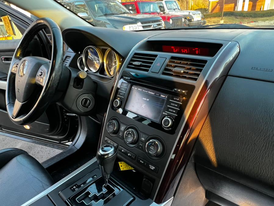 Used Mazda CX-9 AWD 4dr Grand Touring 2013 | Lava Motors 2 Inc. Canton, Connecticut Used Mazda CX-9 AWD 4dr Grand Touring 2013 | Lava Motors 2 Inc. Canton, Connecticut