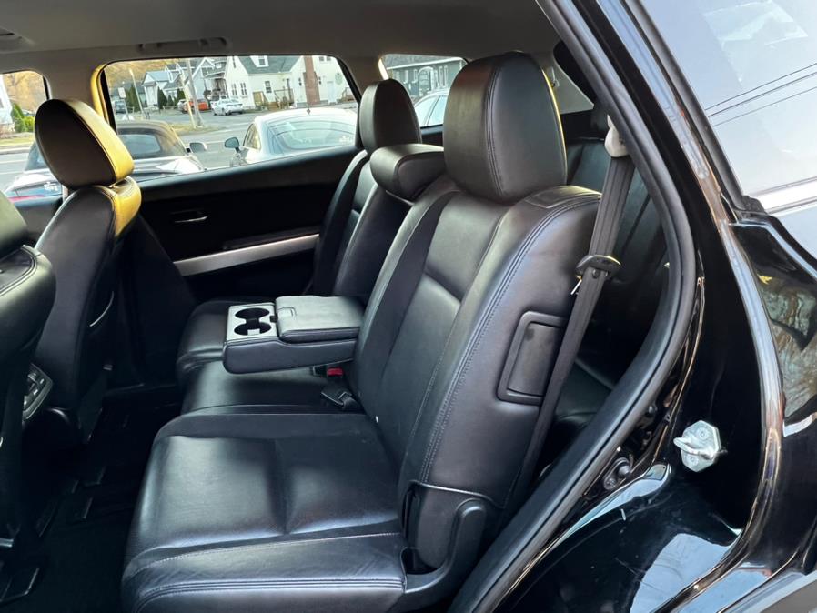 Used Mazda CX-9 AWD 4dr Grand Touring 2013 | Lava Motors 2 Inc. Canton, Connecticut Used Mazda CX-9 AWD 4dr Grand Touring 2013 | Lava Motors 2 Inc. Canton, Connecticut