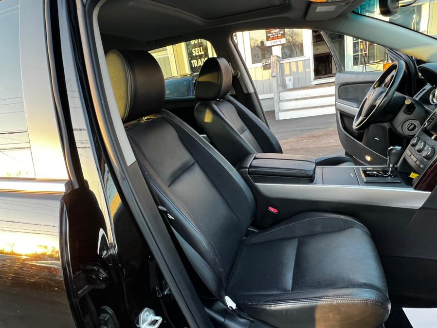 Used Mazda CX-9 AWD 4dr Grand Touring 2013 | Lava Motors 2 Inc. Canton, Connecticut Used Mazda CX-9 AWD 4dr Grand Touring 2013 | Lava Motors 2 Inc. Canton, Connecticut