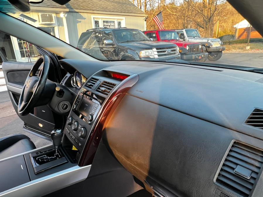 Used Mazda CX-9 AWD 4dr Grand Touring 2013 | Lava Motors 2 Inc. Canton, Connecticut Used Mazda CX-9 AWD 4dr Grand Touring 2013 | Lava Motors 2 Inc. Canton, Connecticut