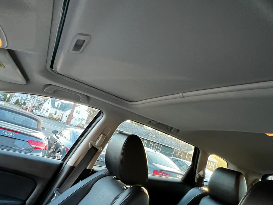 Used Mazda CX-9 AWD 4dr Grand Touring 2013 | Lava Motors 2 Inc. Canton, Connecticut Used Mazda CX-9 AWD 4dr Grand Touring 2013 | Lava Motors 2 Inc. Canton, Connecticut