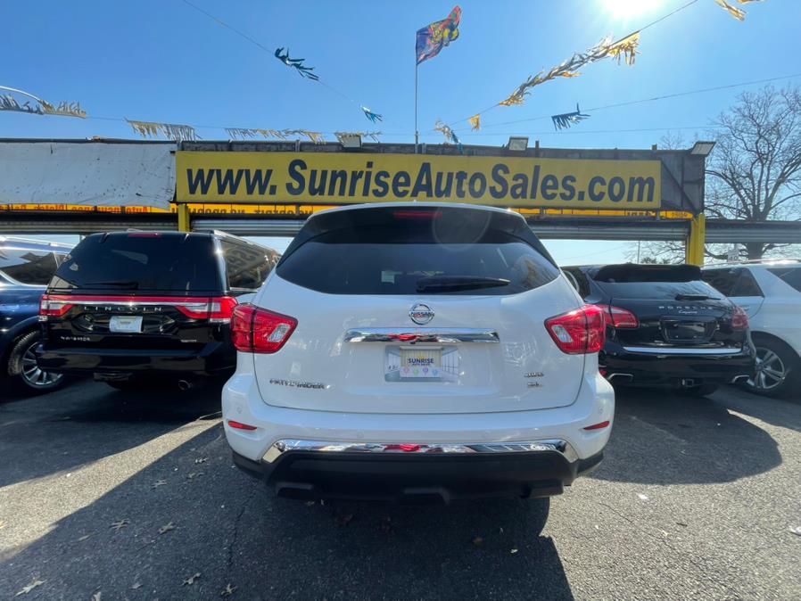 2020 Nissan Pathfinder 4x4 SL, available for sale in Elmont, New York | Sunrise of Elmont. Elmont, New York 2020 Nissan Pathfinder 4x4 SL, available for sale in Elmont, New York | Sunrise of Elmont. Elmont, New York