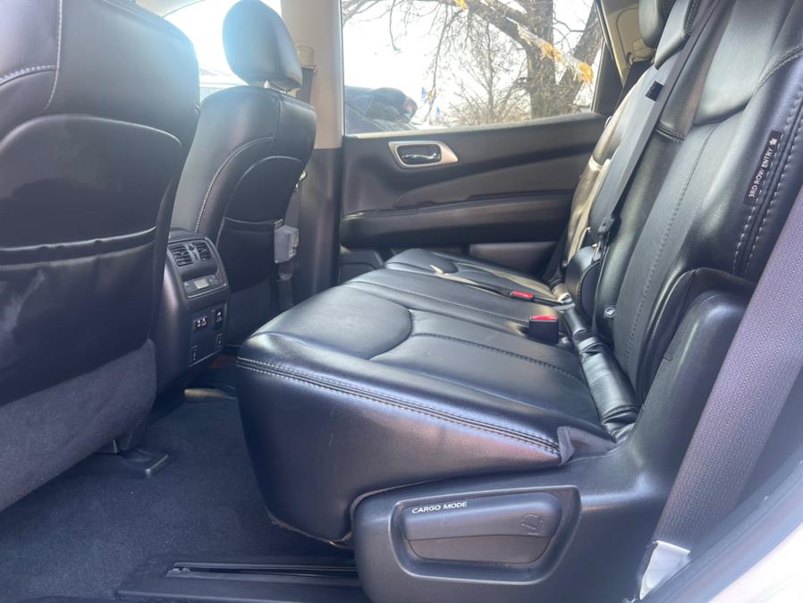2020 Nissan Pathfinder 4x4 SL, available for sale in Elmont, New York | Sunrise of Elmont. Elmont, New York 2020 Nissan Pathfinder 4x4 SL, available for sale in Elmont, New York | Sunrise of Elmont. Elmont, New York