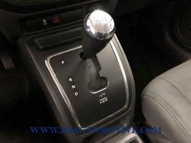 Used Jeep Patriot 4WD 4dr Sport 2015 | J&M Automotive Sls&Svc LLC. Naugatuck, Connecticut Used Jeep Patriot 4WD 4dr Sport 2015 | J&M Automotive Sls&Svc LLC. Naugatuck, Connecticut
