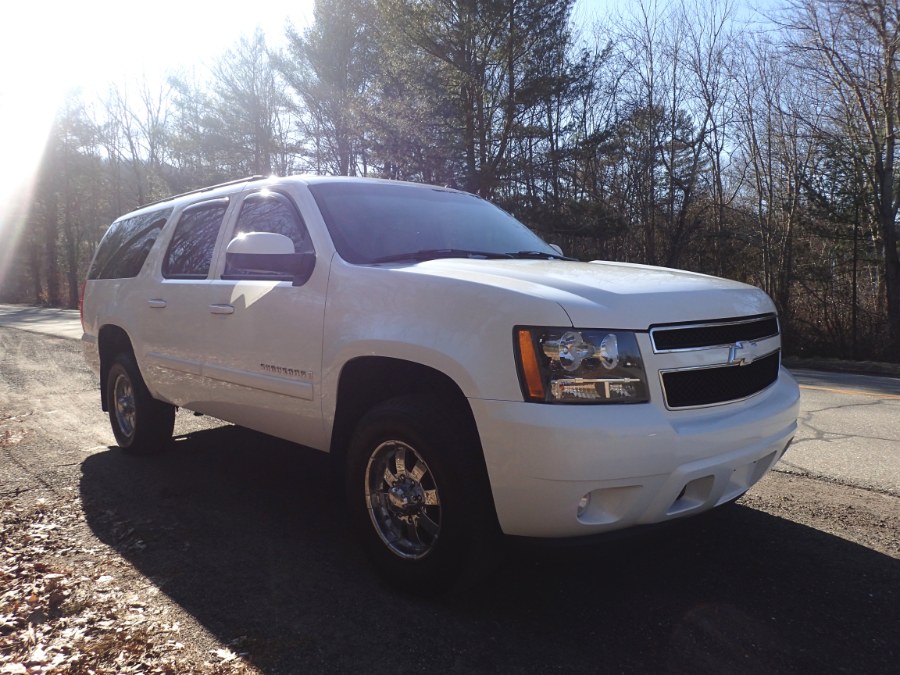 2007 Chevrolet Suburban 4WD 4dr 2500 LT, available for sale in Storrs, Connecticut | Eagleville Motors. Storrs, Connecticut 2007 Chevrolet Suburban 4WD 4dr 2500 LT, available for sale in Storrs, Connecticut | Eagleville Motors. Storrs, Connecticut