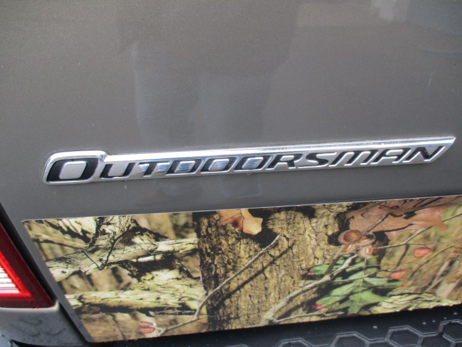 2014 Ram 1500 4WD Crew Cab Outdoorsman Moss Oak Edition, available for sale in Meriden, Connecticut | Cos Central Auto. Meriden, Connecticut 2014 Ram 1500 4WD Crew Cab Outdoorsman Moss Oak Edition, available for sale in Meriden, Connecticut | Cos Central Auto. Meriden, Connecticut
