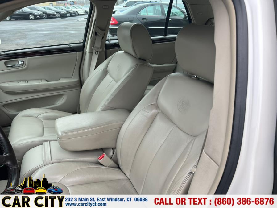 Used Cadillac DTS 4dr Sdn Luxury Collection 2011 | Car City LLC. East Windsor, Connecticut Used Cadillac DTS 4dr Sdn Luxury Collection 2011 | Car City LLC. East Windsor, Connecticut