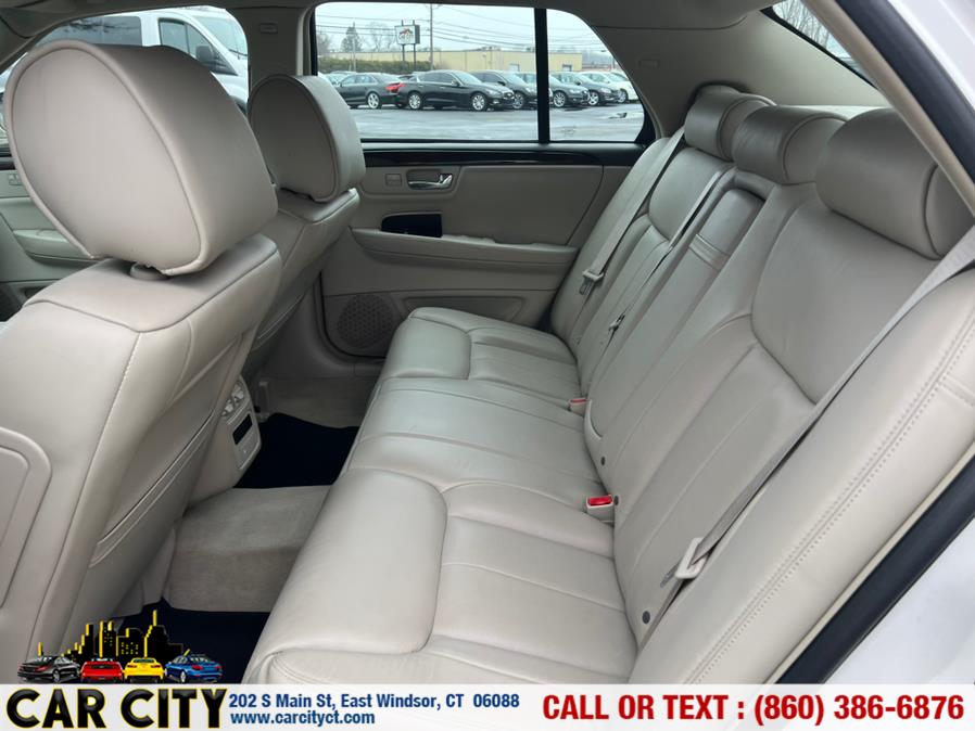 Used Cadillac DTS 4dr Sdn Luxury Collection 2011 | Car City LLC. East Windsor, Connecticut Used Cadillac DTS 4dr Sdn Luxury Collection 2011 | Car City LLC. East Windsor, Connecticut