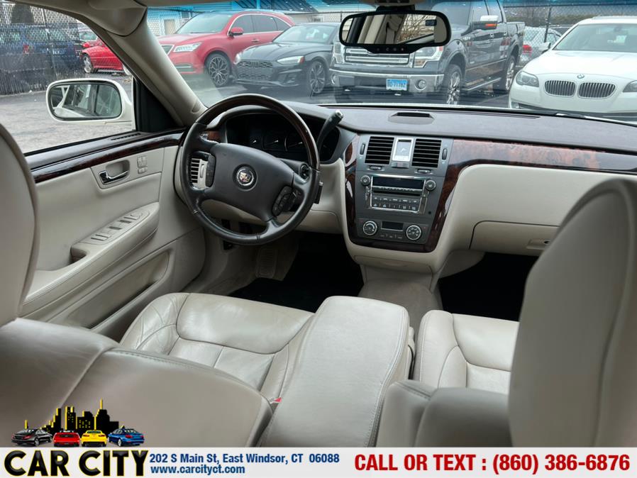 Used Cadillac DTS 4dr Sdn Luxury Collection 2011 | Car City LLC. East Windsor, Connecticut Used Cadillac DTS 4dr Sdn Luxury Collection 2011 | Car City LLC. East Windsor, Connecticut