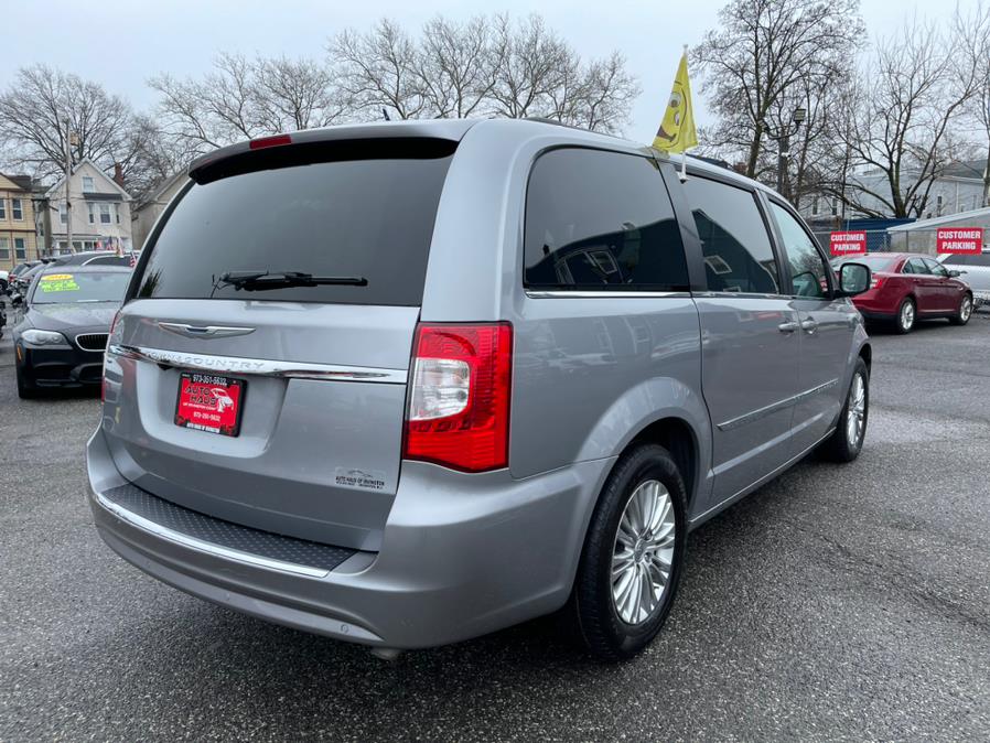 Used Chrysler Town & Country 4dr Wgn Touring-L 2015 | Auto Haus of Irvington Corp. Irvington , New Jersey