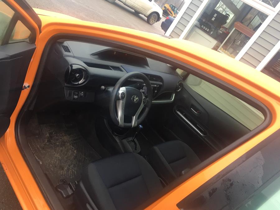 Used Toyota Prius c 5dr HB Two (Natl) 2015 | Rockland Motor Company. Rockland, Maine Used Toyota Prius c 5dr HB Two (Natl) 2015 | Rockland Motor Company. Rockland, Maine