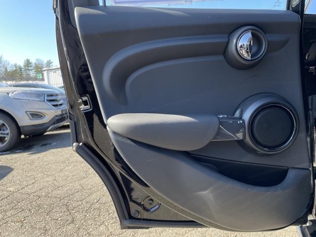 Used Mini Cooper Base 2018 | Blasius Federal Road. Brookfield, Connecticut Used Mini Cooper Base 2018 | Blasius Federal Road. Brookfield, Connecticut