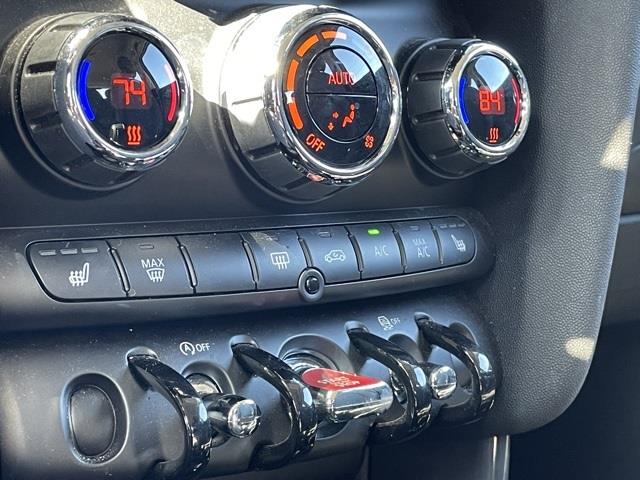 Used Mini Cooper Base 2018 | Blasius Federal Road. Brookfield, Connecticut Used Mini Cooper Base 2018 | Blasius Federal Road. Brookfield, Connecticut