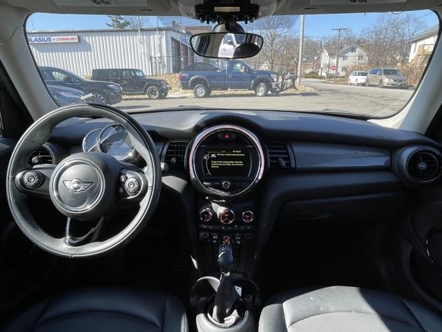 Used Mini Cooper Base 2018 | Blasius Federal Road. Brookfield, Connecticut Used Mini Cooper Base 2018 | Blasius Federal Road. Brookfield, Connecticut