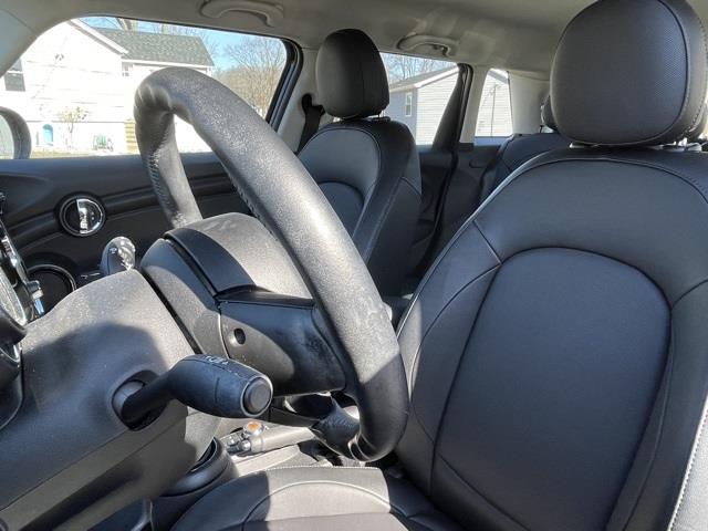 Used Mini Cooper Base 2018 | Blasius Federal Road. Brookfield, Connecticut Used Mini Cooper Base 2018 | Blasius Federal Road. Brookfield, Connecticut