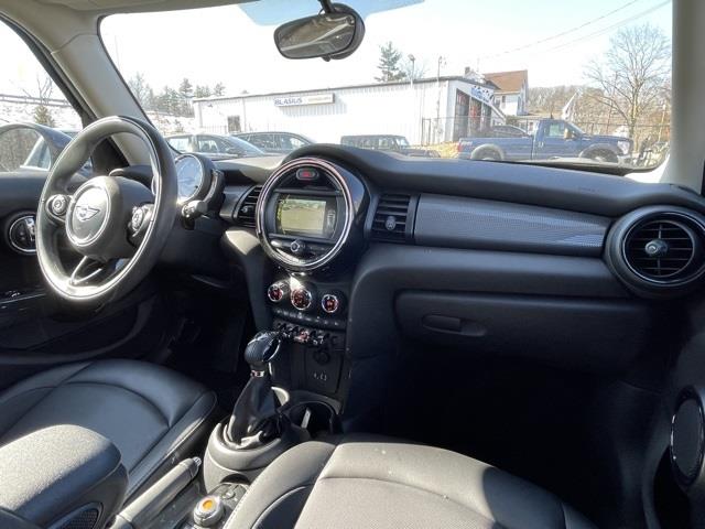 Used Mini Cooper Base 2018 | Blasius Federal Road. Brookfield, Connecticut Used Mini Cooper Base 2018 | Blasius Federal Road. Brookfield, Connecticut