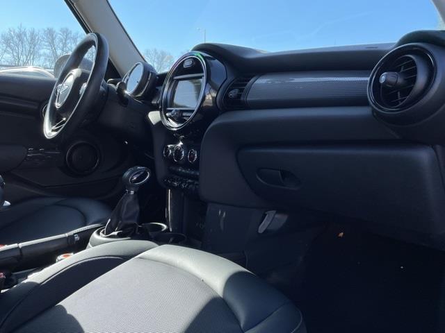Used Mini Cooper Base 2018 | Blasius Federal Road. Brookfield, Connecticut Used Mini Cooper Base 2018 | Blasius Federal Road. Brookfield, Connecticut